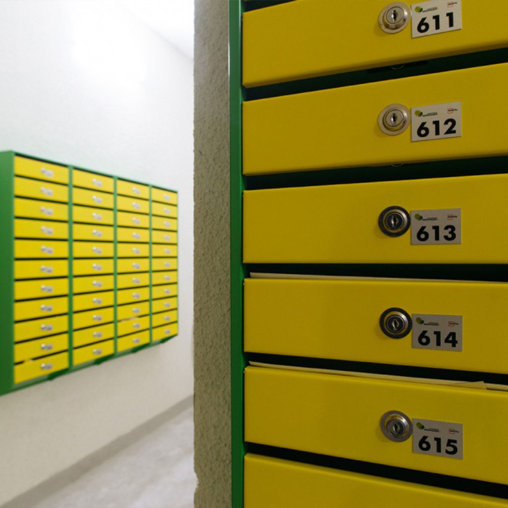 Яркие почтовые ящики для многоквартирного дома от компании Setl City