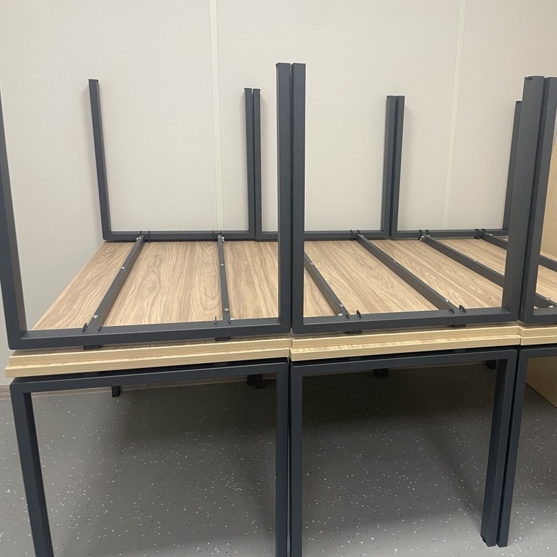 Металлические столы для офиса